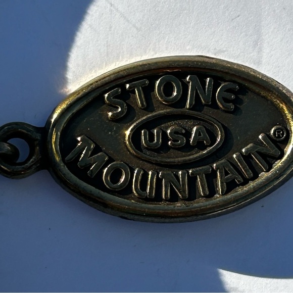 Stone Mountain USA Vintage Taupe Soft Leather Shoulder Bag Magnetic Flap Closure - Picture 5 of 14